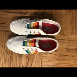 Rainbow Bobs memory foam shoes,(9.5)